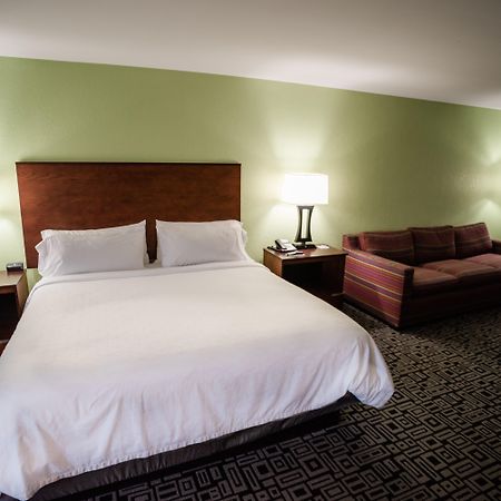 Holiday Inn Express Hickory - Hickory Mart By Ihg Экстерьер фото