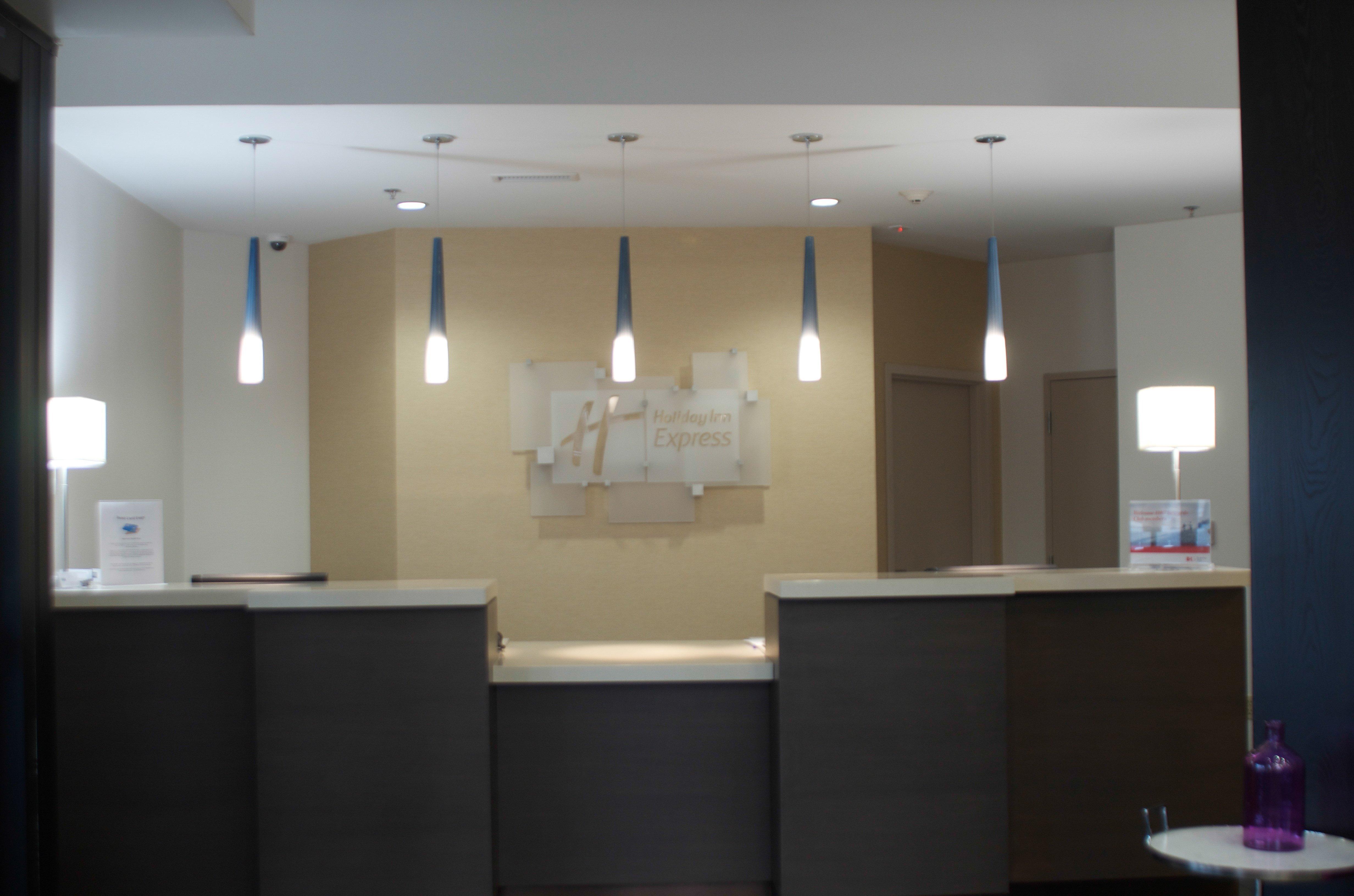 Holiday Inn Express Hickory - Hickory Mart By Ihg Экстерьер фото